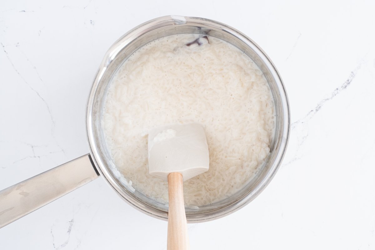 Cocemos el arroz con la leche