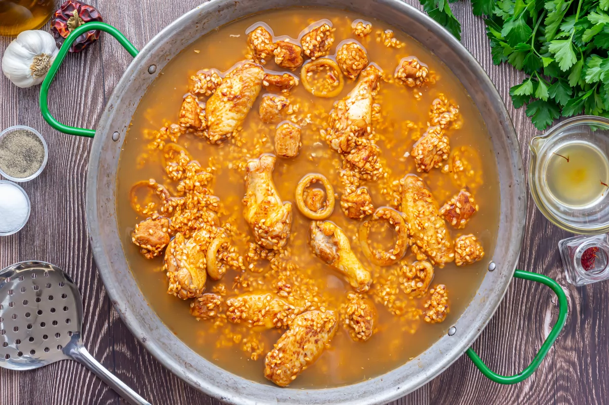 Paella mixta 7 Cocer a fuego fuerte *