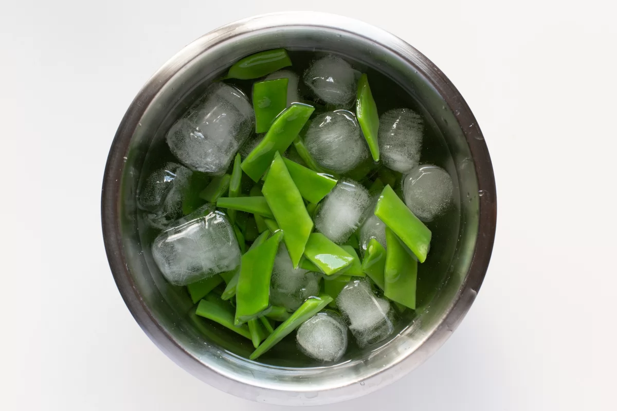 Ensalada de judías verdes, una receta perfecta para despedirte de esos kilos de más 8 Merca2.es 2. Vamos con los ingredientes adicionales