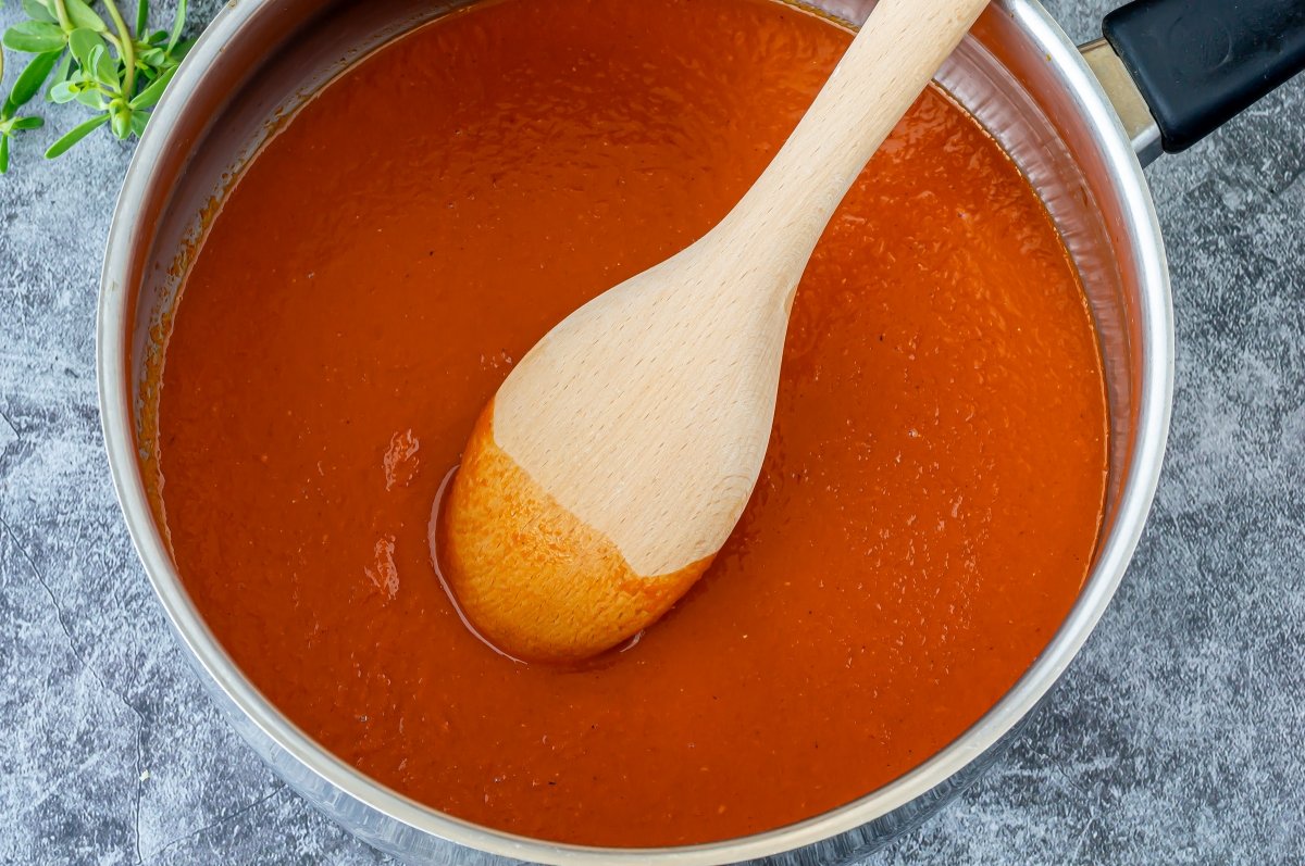 Cocer la salsa d ela sopa de verdolaga