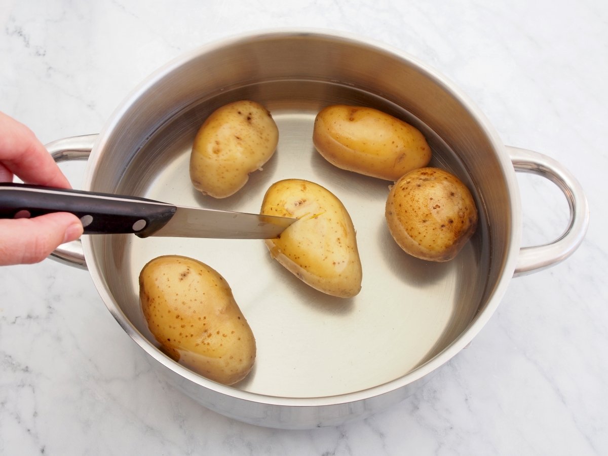 Cocer las patatas para el aligot