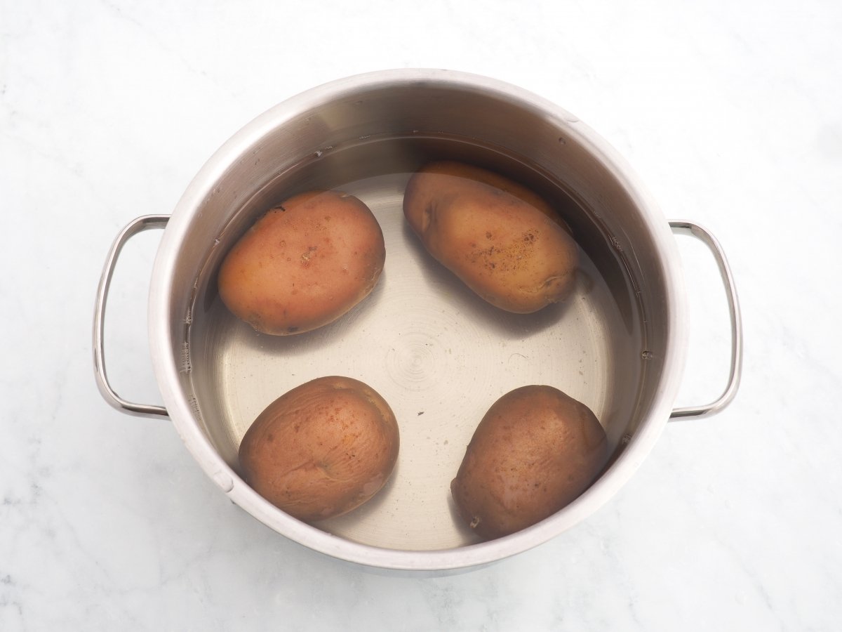 Cocer las patatas para la ensaladilla