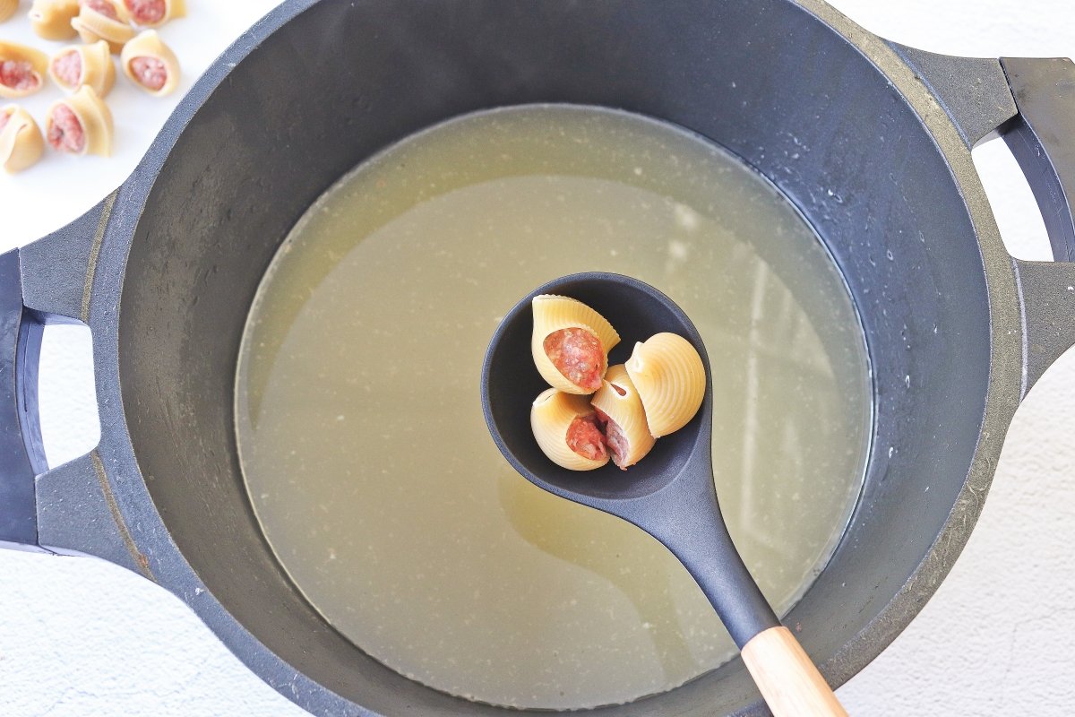 Cocer los galets para la sopa de Navidad