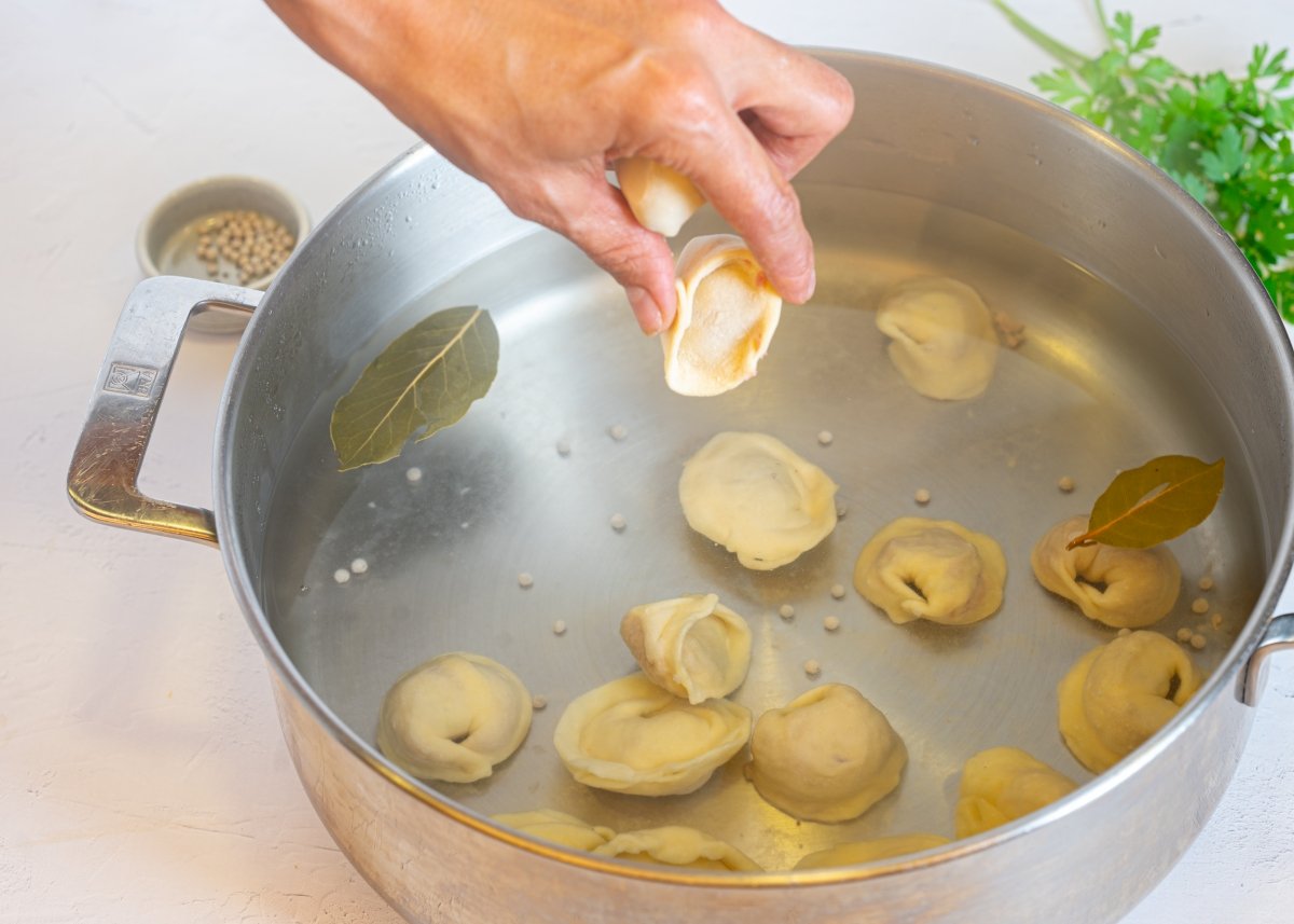 Cociendo los pelmeni