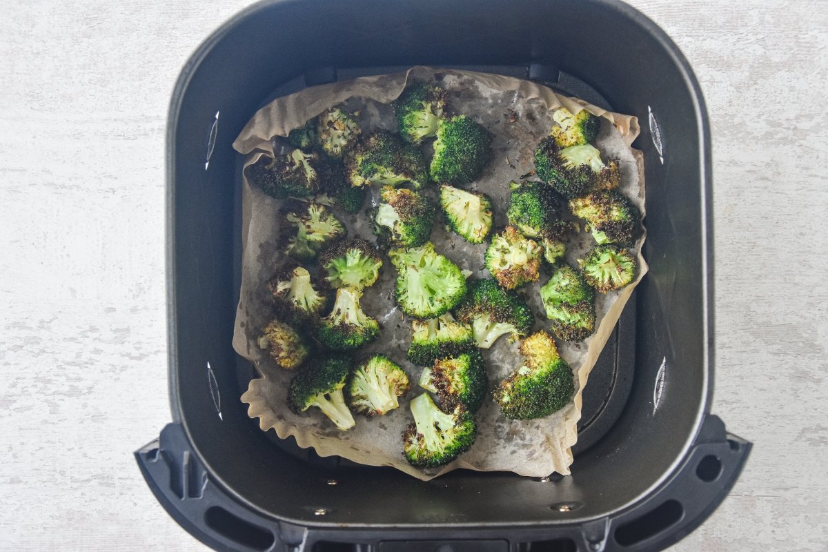 Cocinamos el brócoli en la freidora de aire