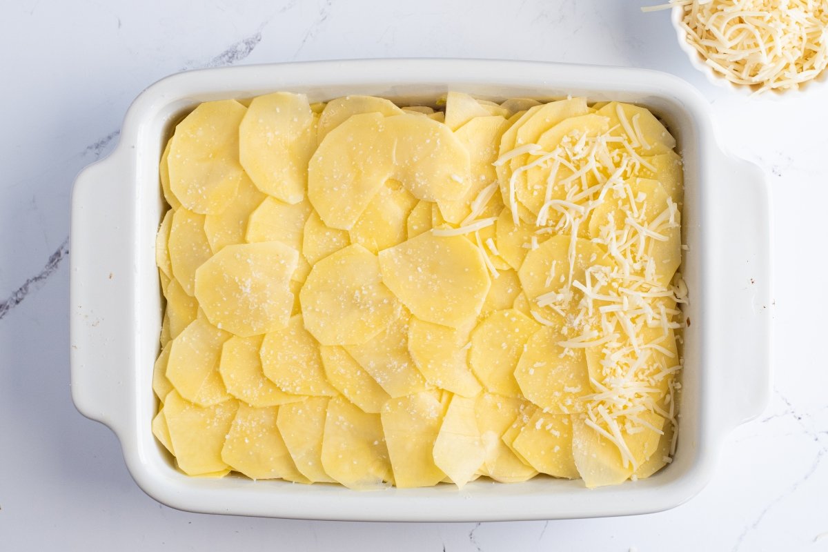 Cocinamos el pastel de patata y pescado