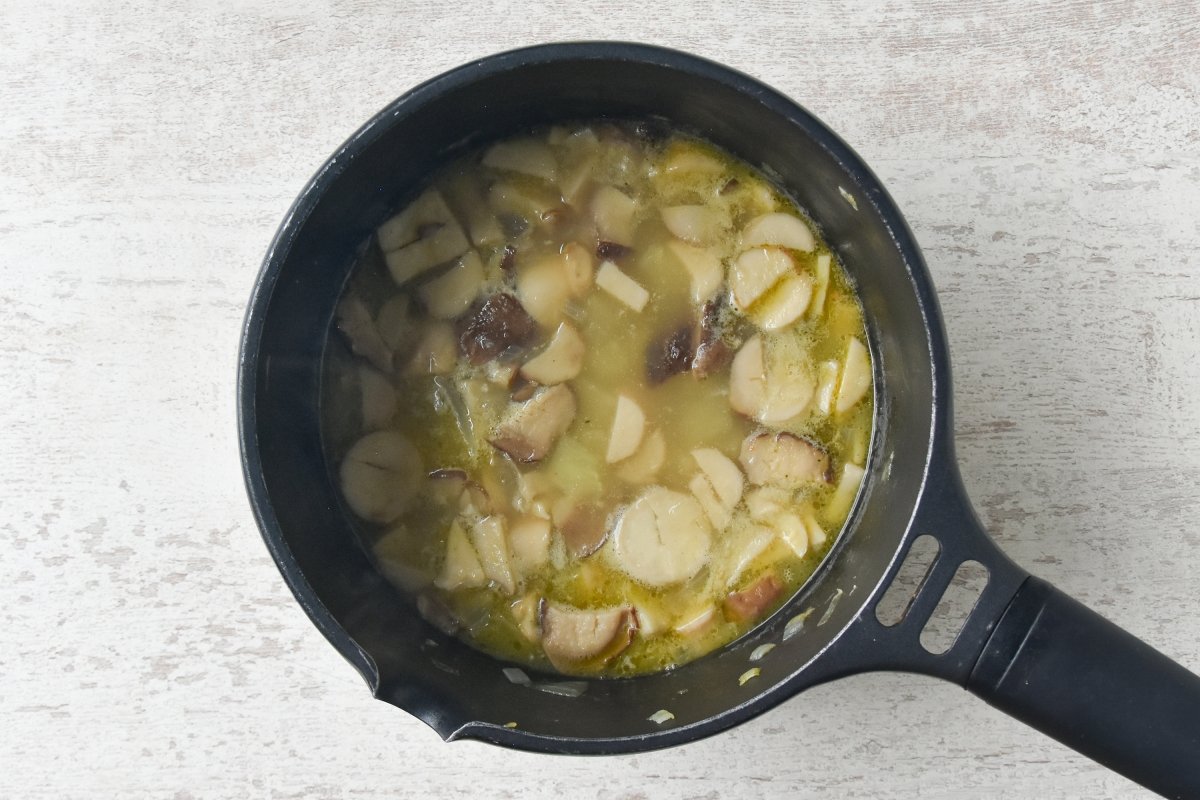 Cocinamos la crema de boletus