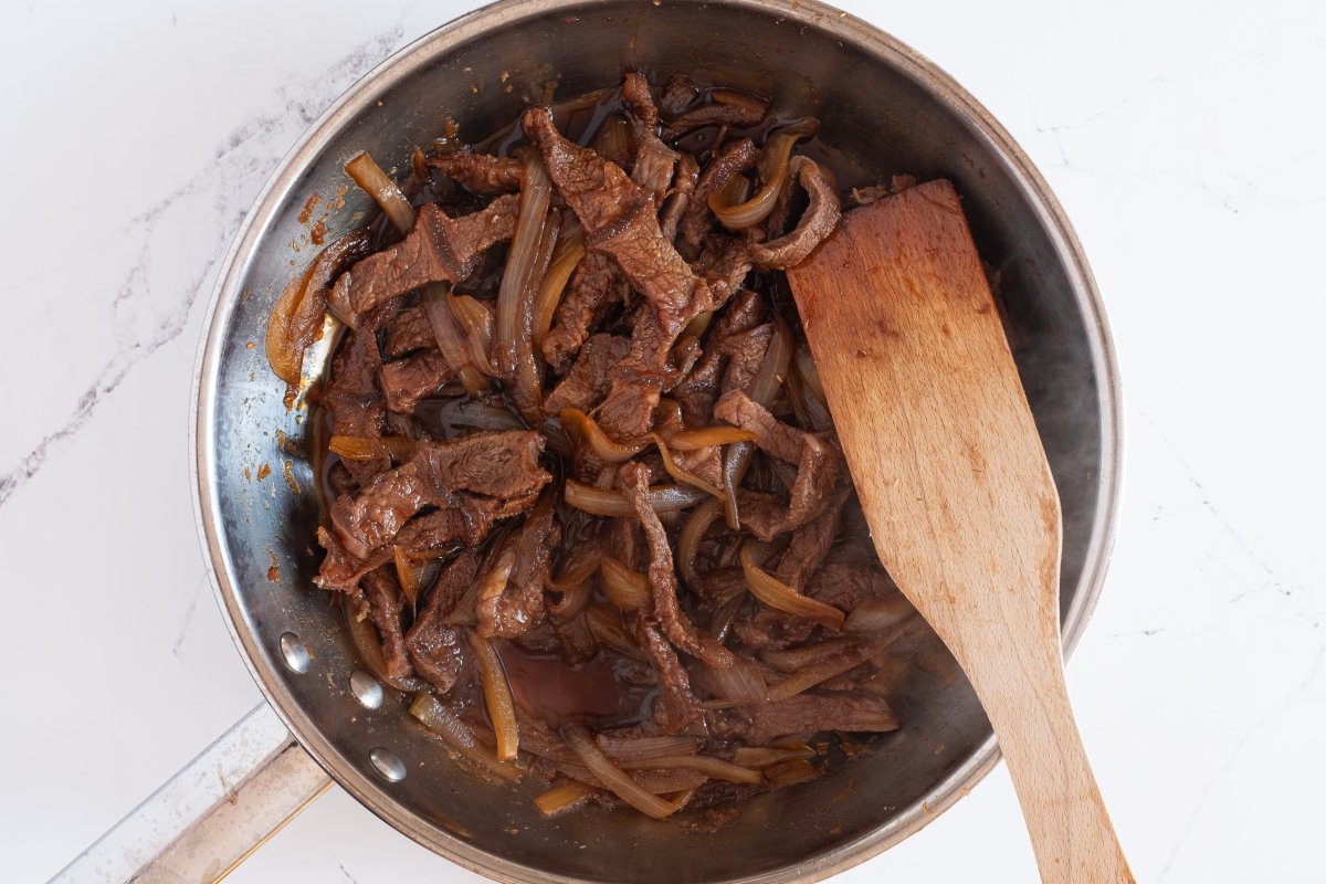 Cocinamos la ternera del gyudon