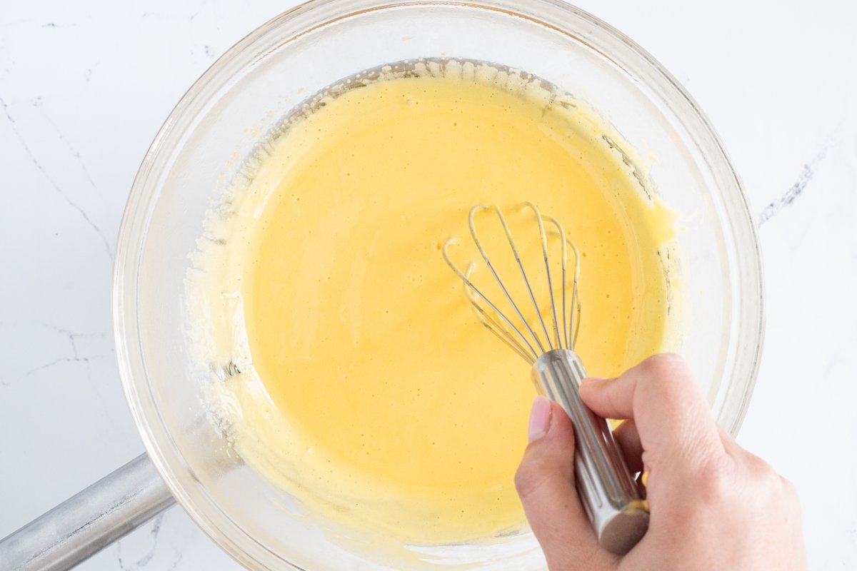 Cocinamos las yemas al baño maría