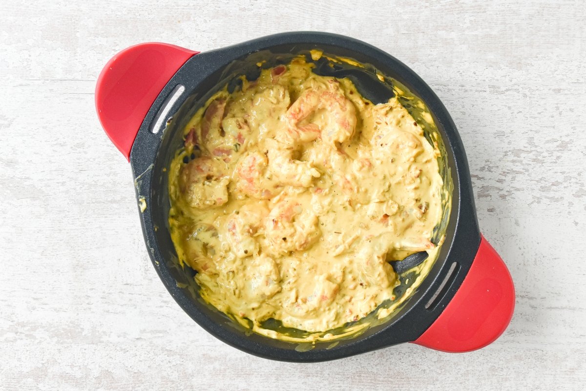 Cocinamos los langostinos en la salsa de curry
