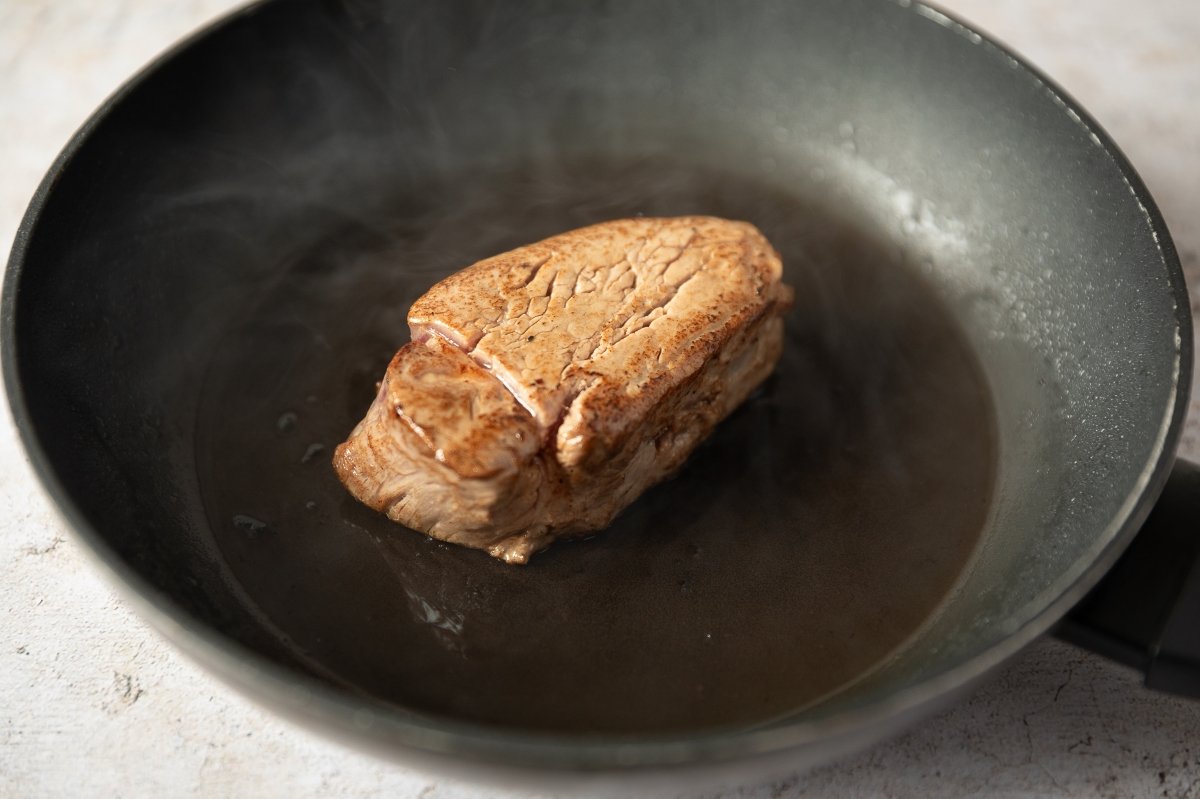 Cocinar el solomillo vuelta y vuelta