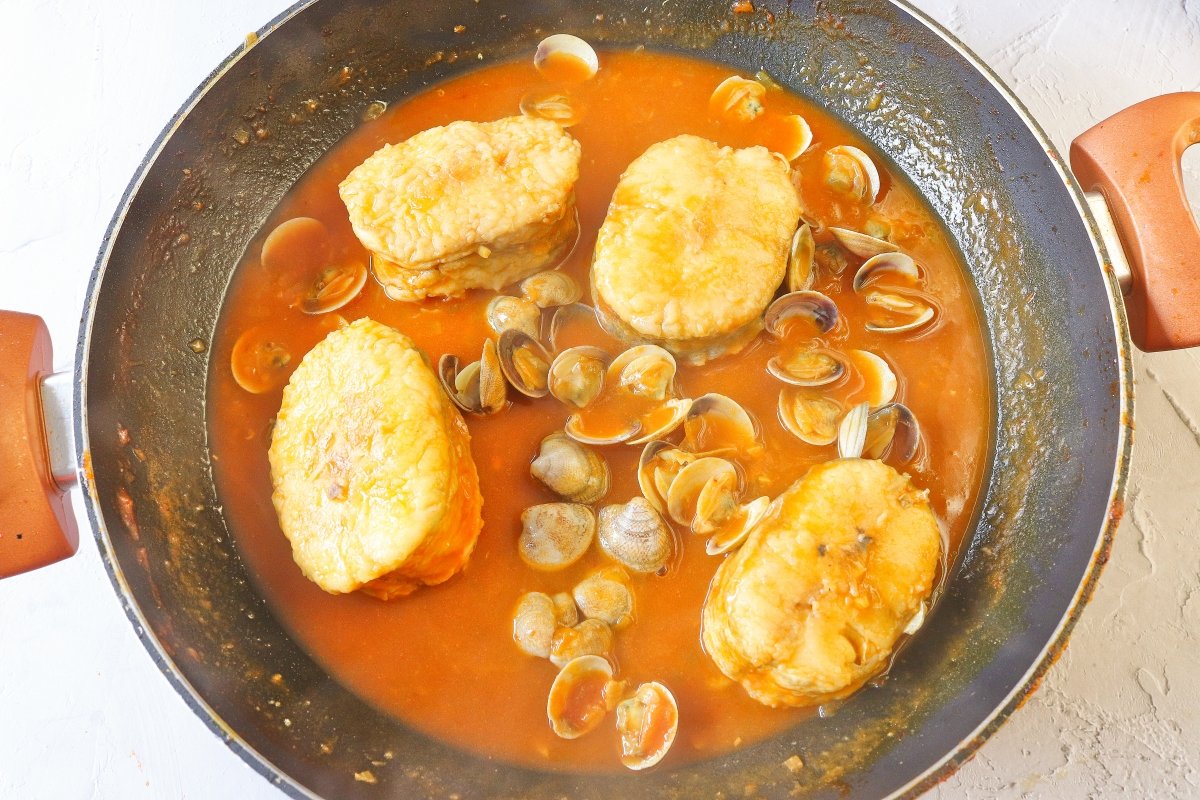 Cocinar la merluza a la sidra