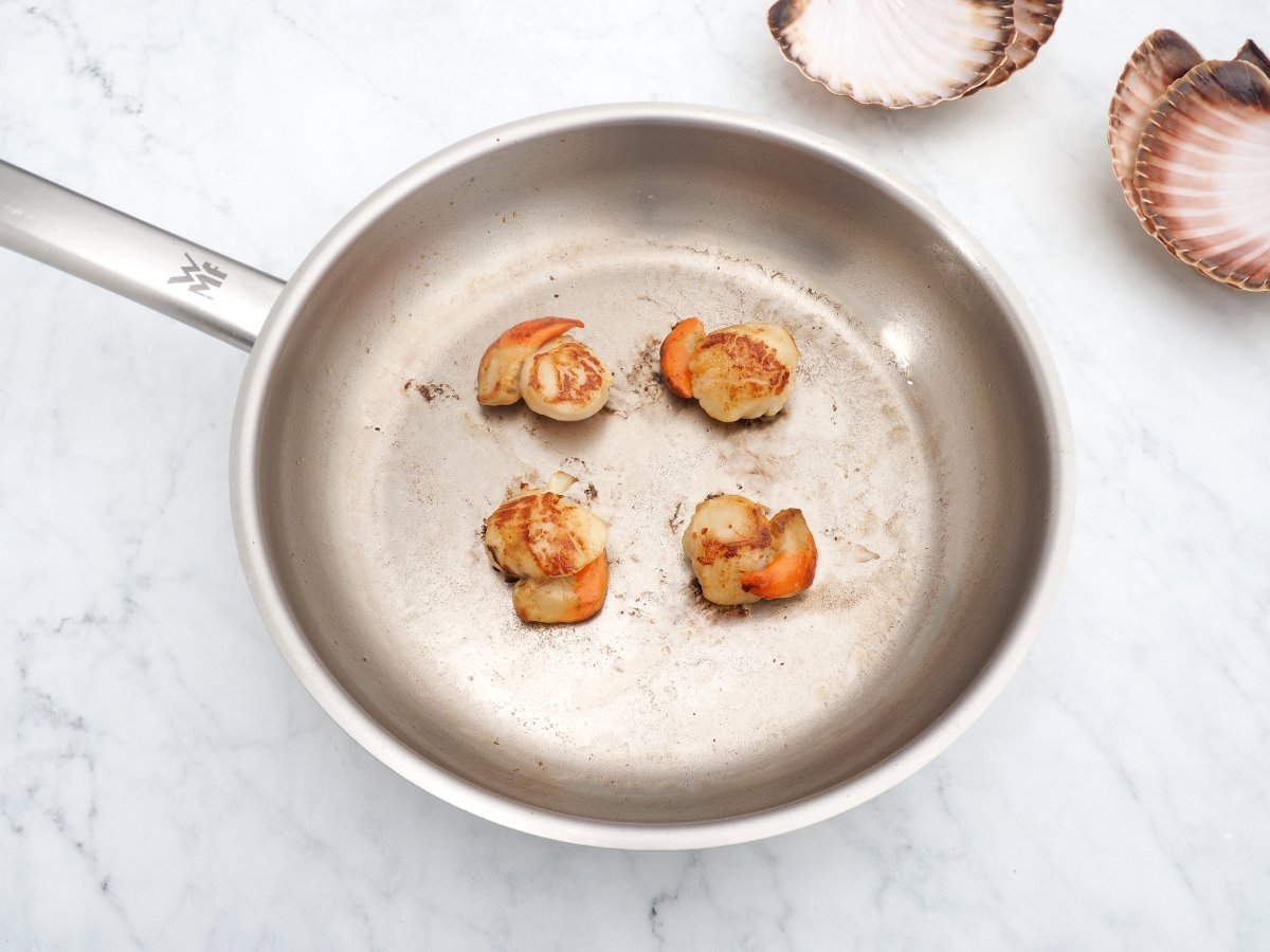 Cocinar las vieiras a la plancha