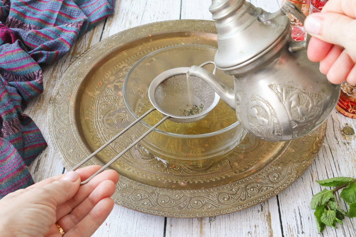 Colar el té marroquí