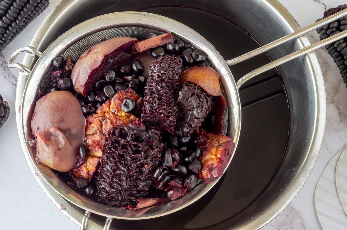 Colar la chicha morada