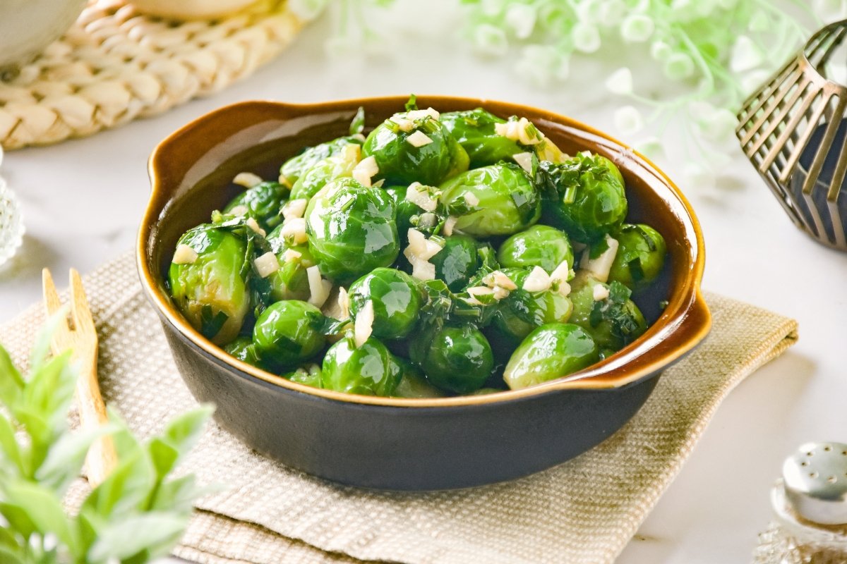 Coles de Bruselas al ajillo caseras