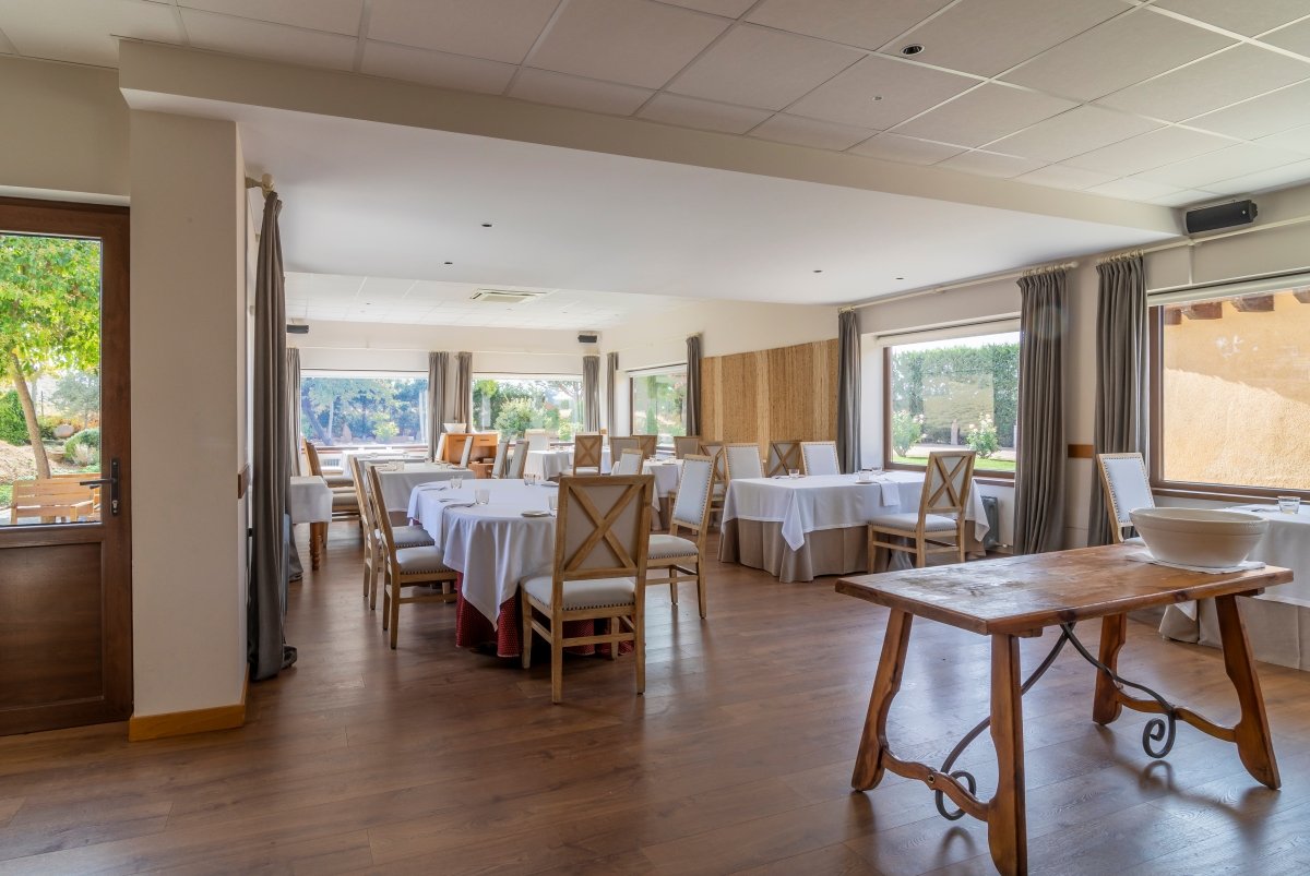 Comedor del reconocido restaurante Lera de Luis Alberto Lera