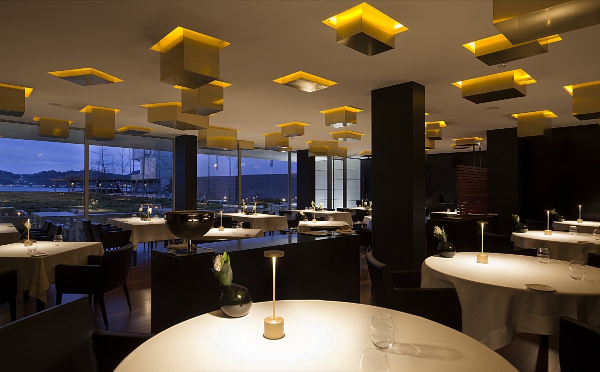 Comedor del restaurante Feitoria considerado de los mejores de Lisboa