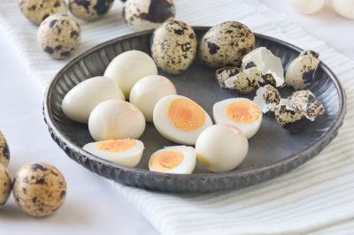 Cómo cocer huevos de codorniz