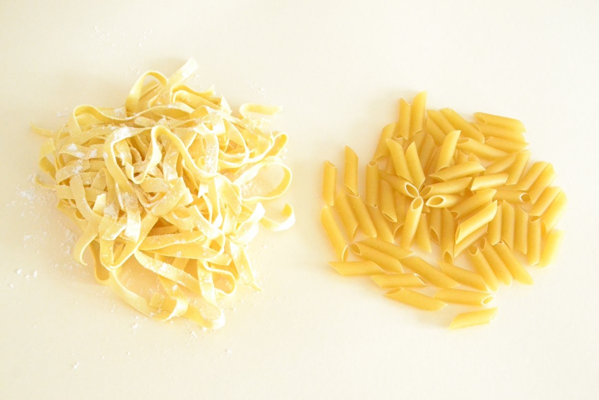 Comparativa visual de diferencias entre pasta fresca y pasta seca