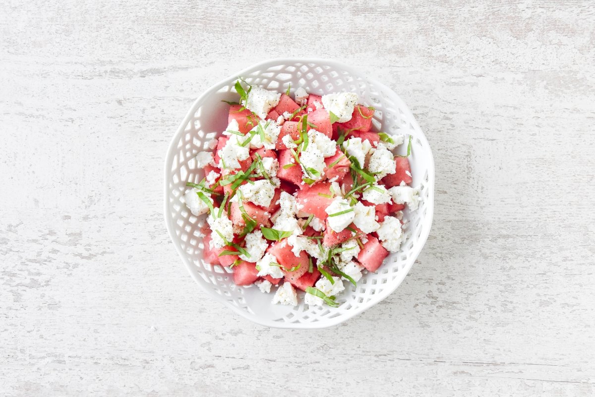 Condimentamos la ensalada de sandía