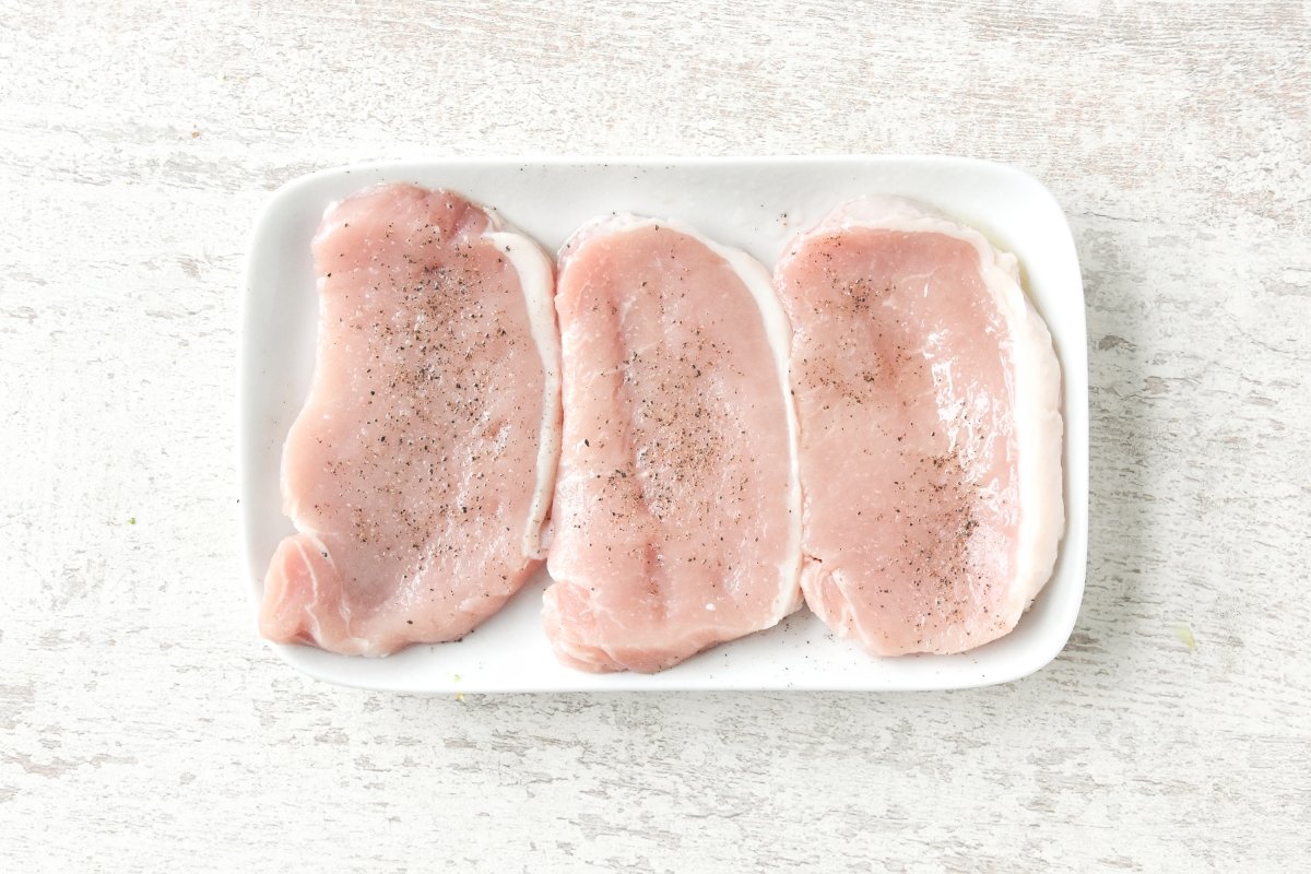Condimentamos los filetes de lomo