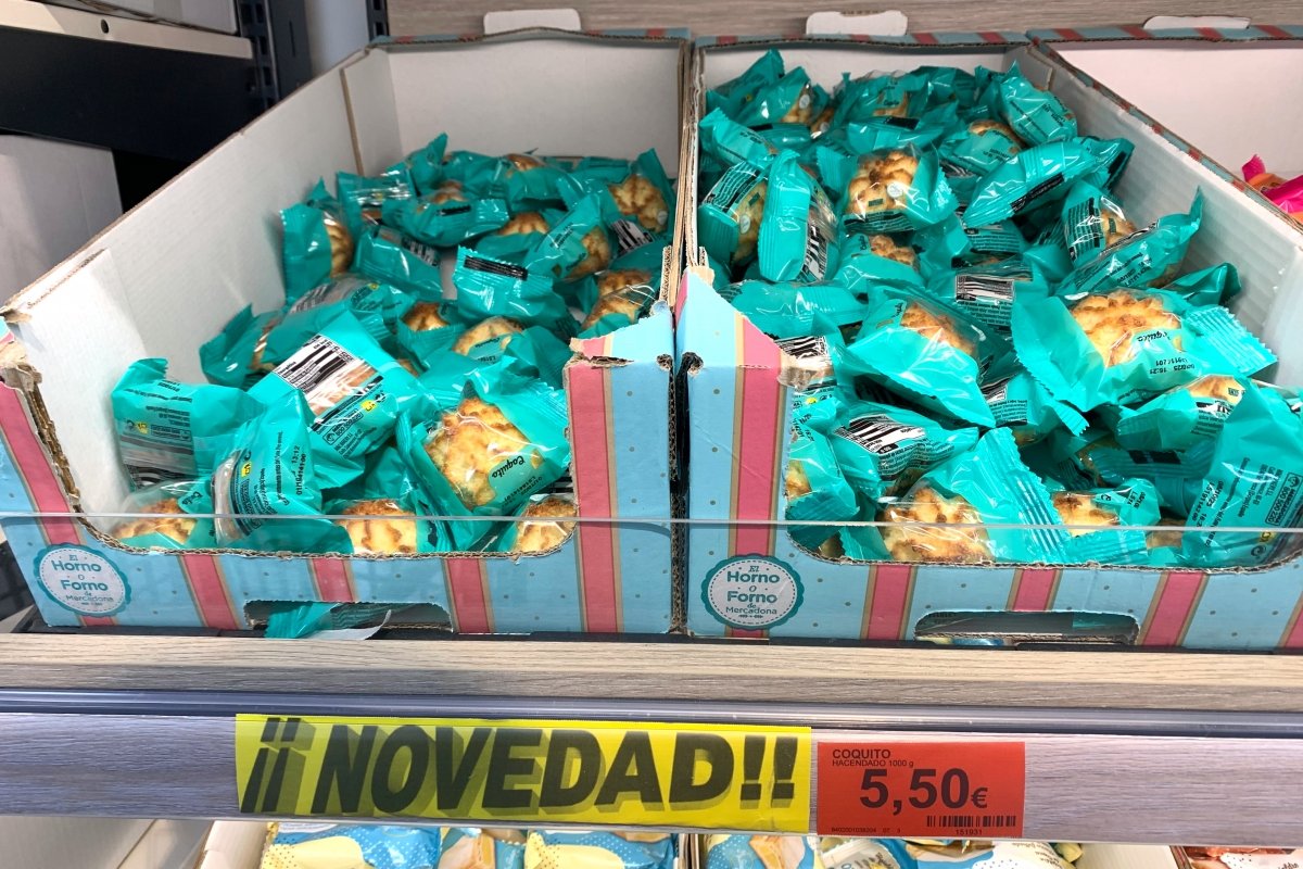 Coquitos en envases individuales en la pastelería de Mercadona