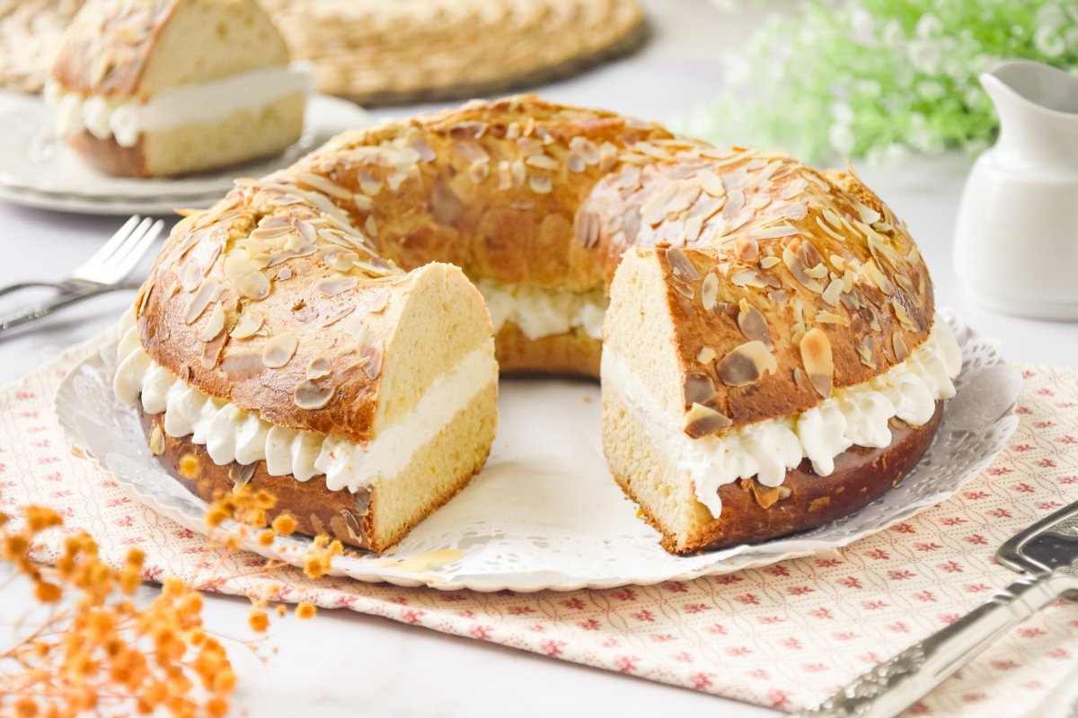 Corona de la Almudena lista para comer