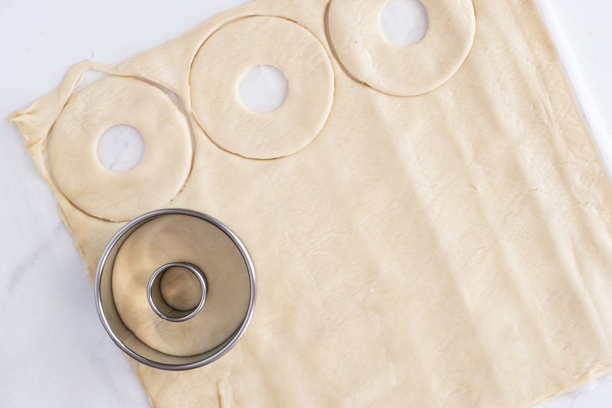 Cortamos el hojaldre del cronut