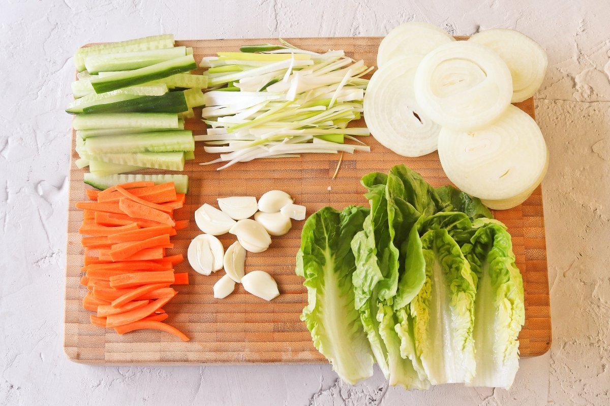 Cortar las verduras para el samgyeopsal