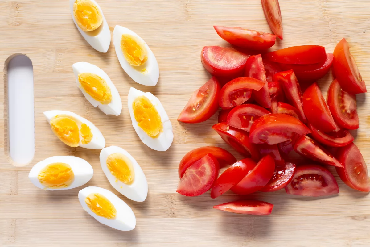 Ensalada de judías verdes, una receta perfecta para despedirte de esos kilos de más 9 Merca2.es 3. Montaje de la ensalada