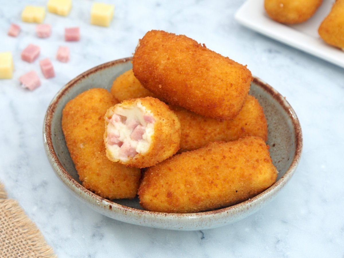 Croquetas de jamón y queso: cremosas y jugosas en el punto perfecto