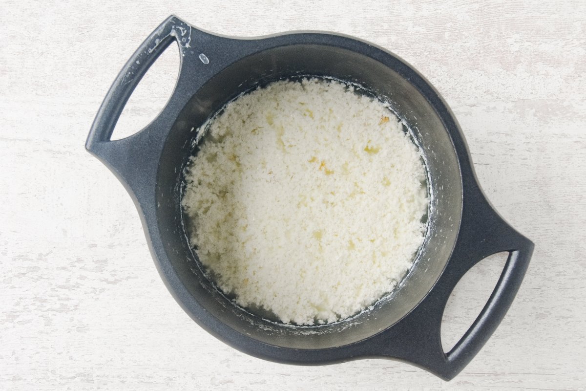 Cuajamos la leche al añadir el zumo de limón