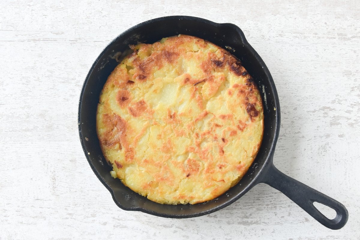 Cuajamos la tortilla vegana por el otro lado