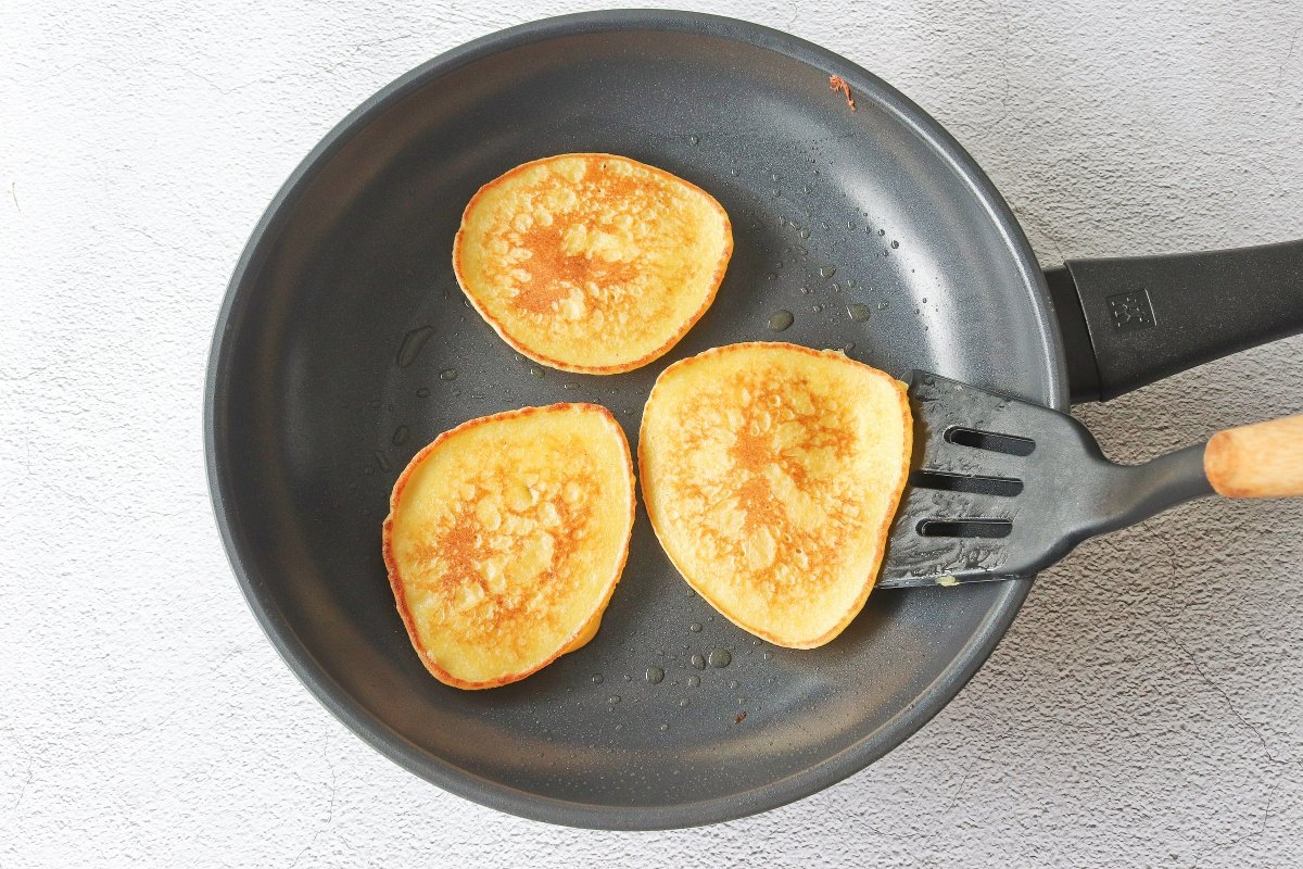 Dar la vuelta a las chorreadas y cocinarlas por el otro lado
