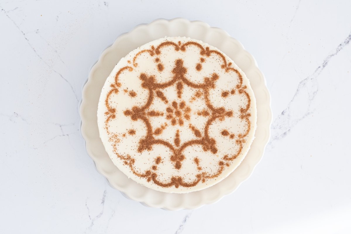 Decorar la tarta de leche merengada