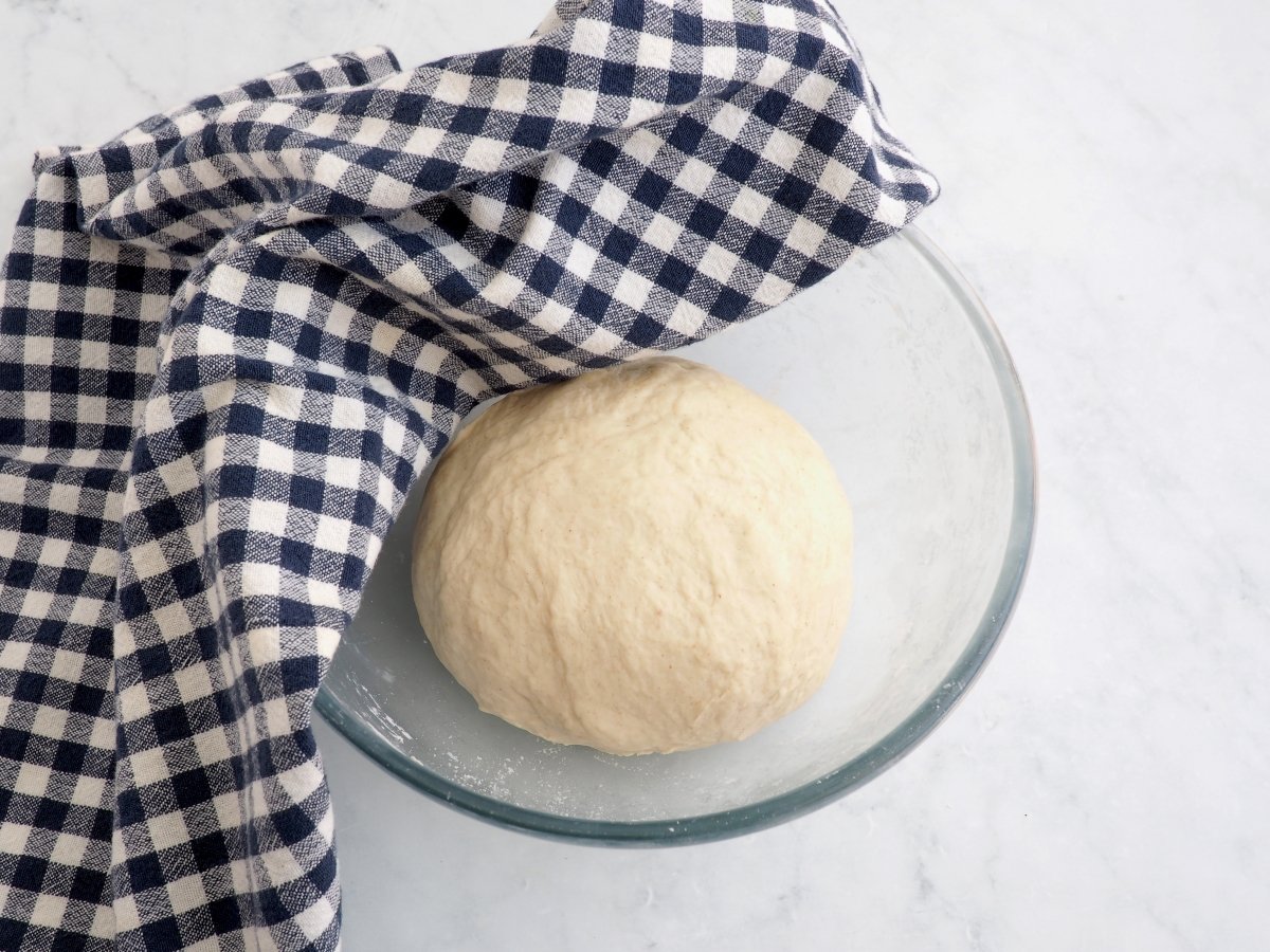 Dejar reposar la masa de la empanada