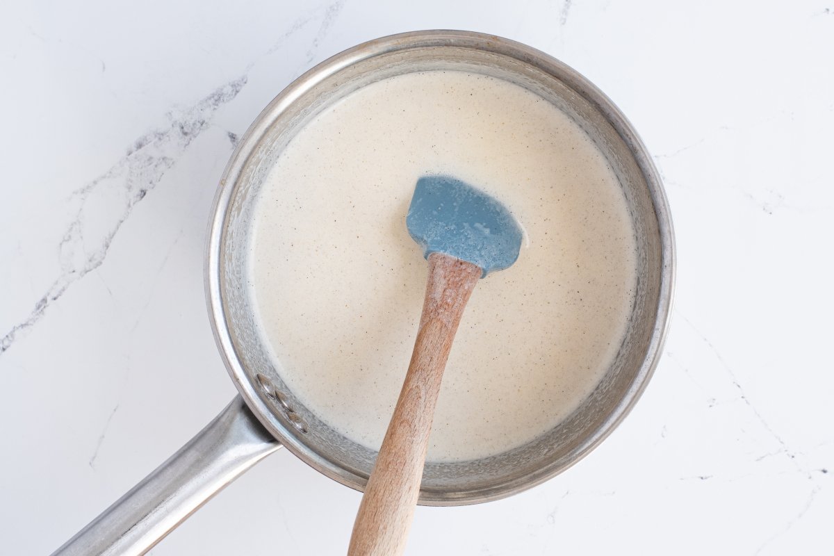 Derretimos la mantequilla de los cannelés