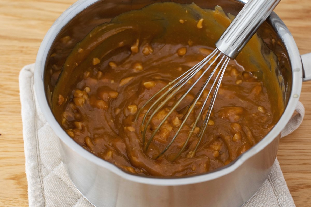 Deshacemos el turrón de la mousse de turrón blando