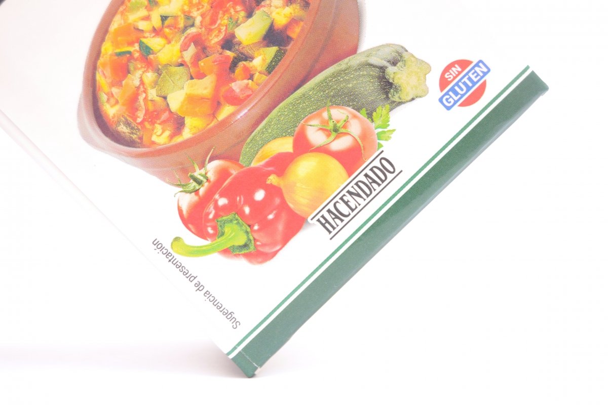 Detalle del envase con las verduras usadas para el pisto de Mercadona