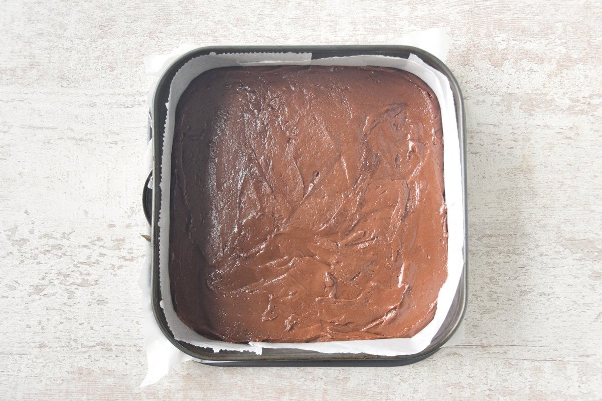 Disponemos la mezcla en un molde