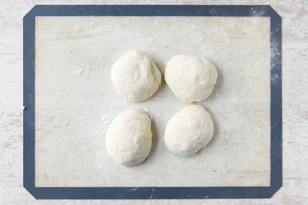 Dividimos en 4 porciones