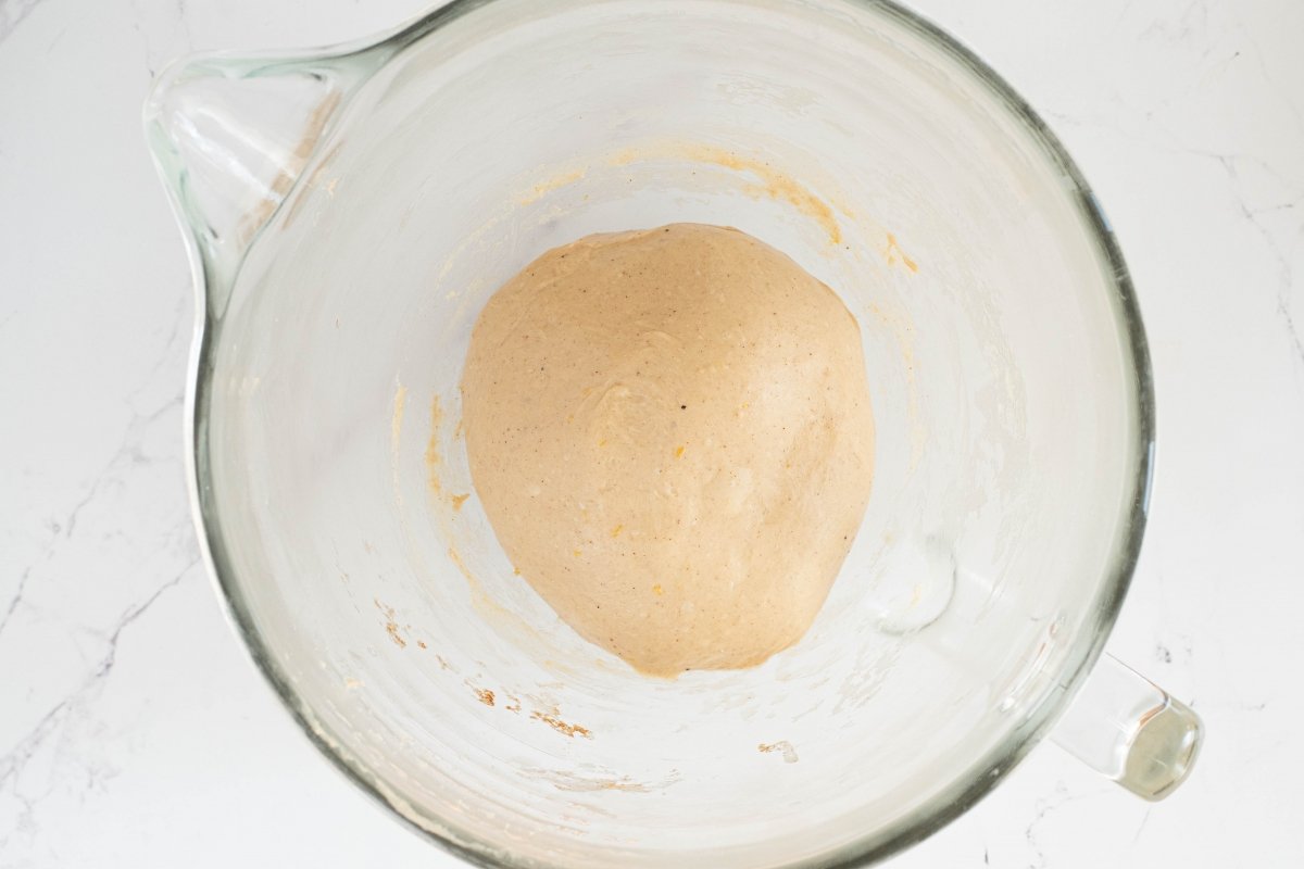 Doblamos el volumen de la masa del stollen