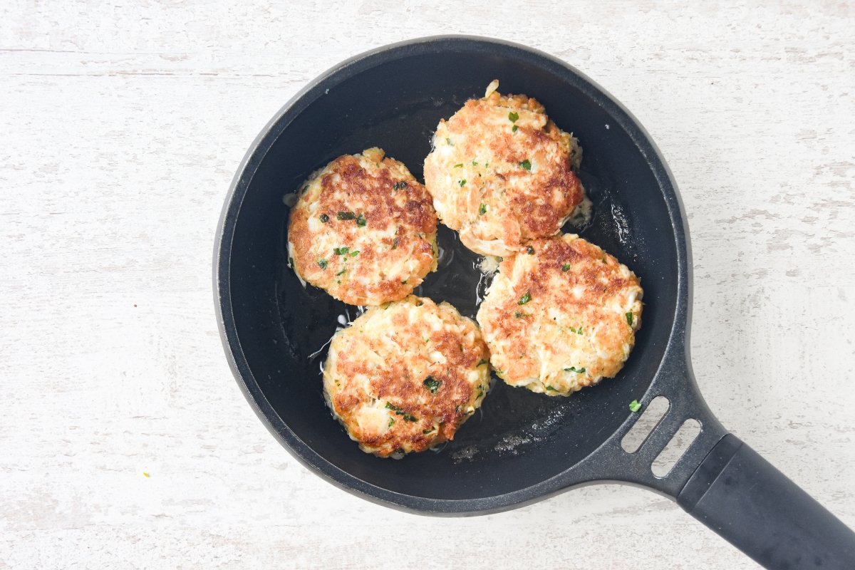 Doramos los crab Cakes