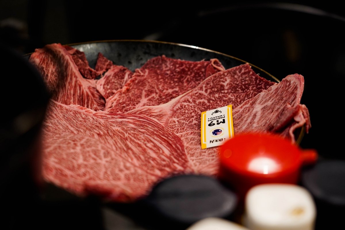 El marmoleado de la carne de buey de Kobe al detalle