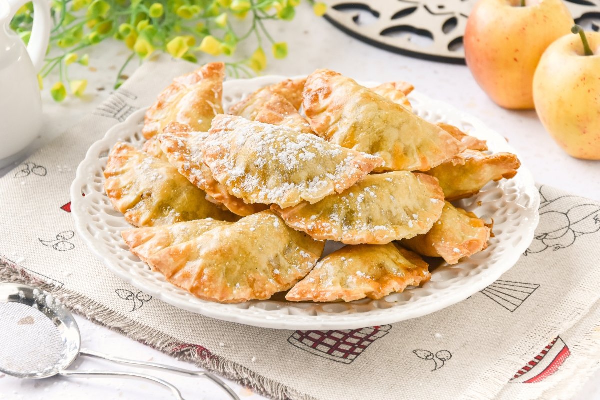 Empanadillas dulces de manzana