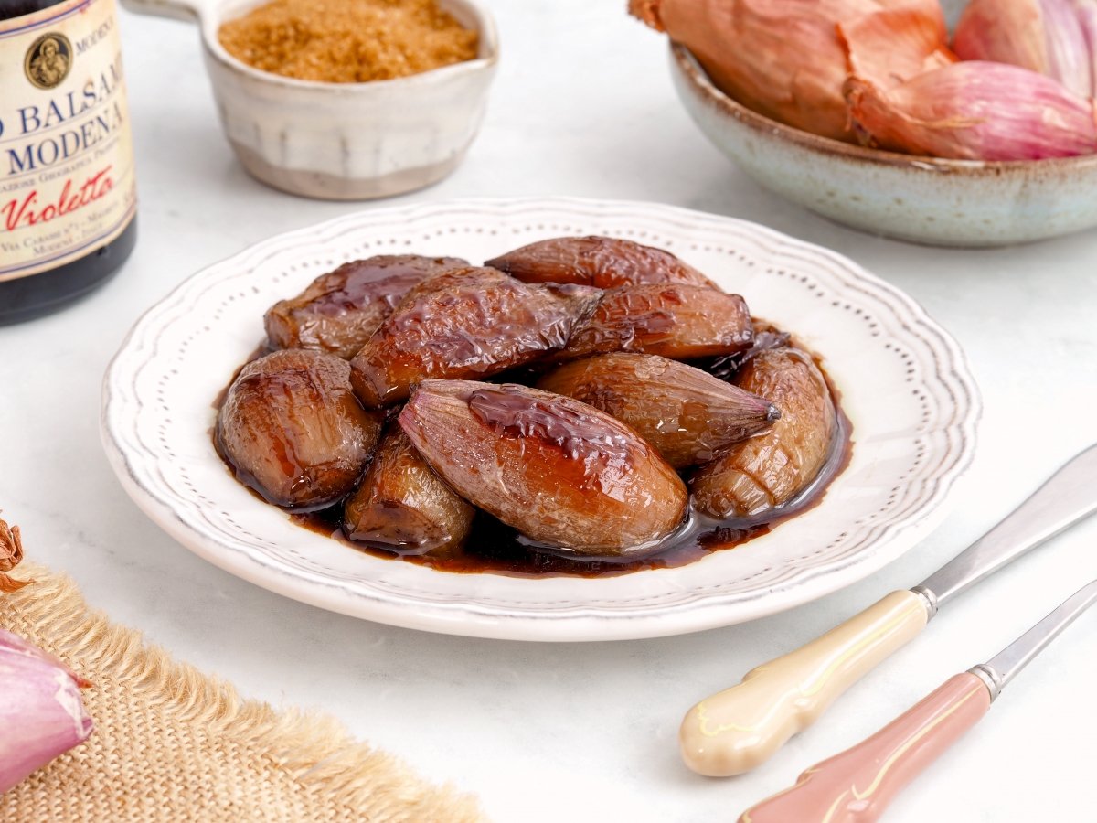 Emplatar las chalotas caramelizadas