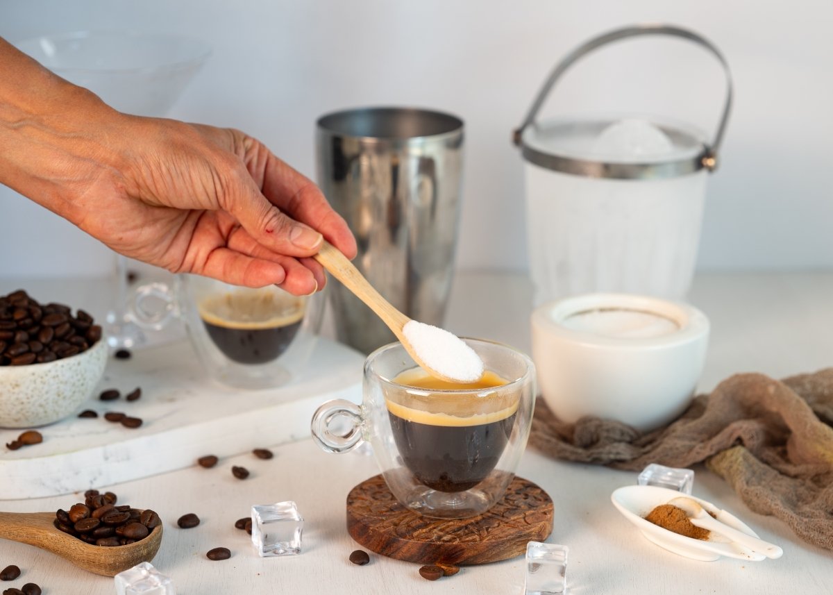 Endulzando el café shakerato