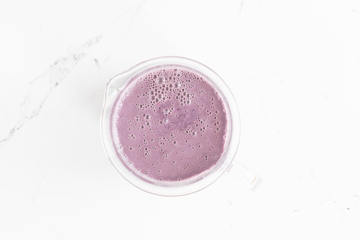Enfriamos la crema de violetas
