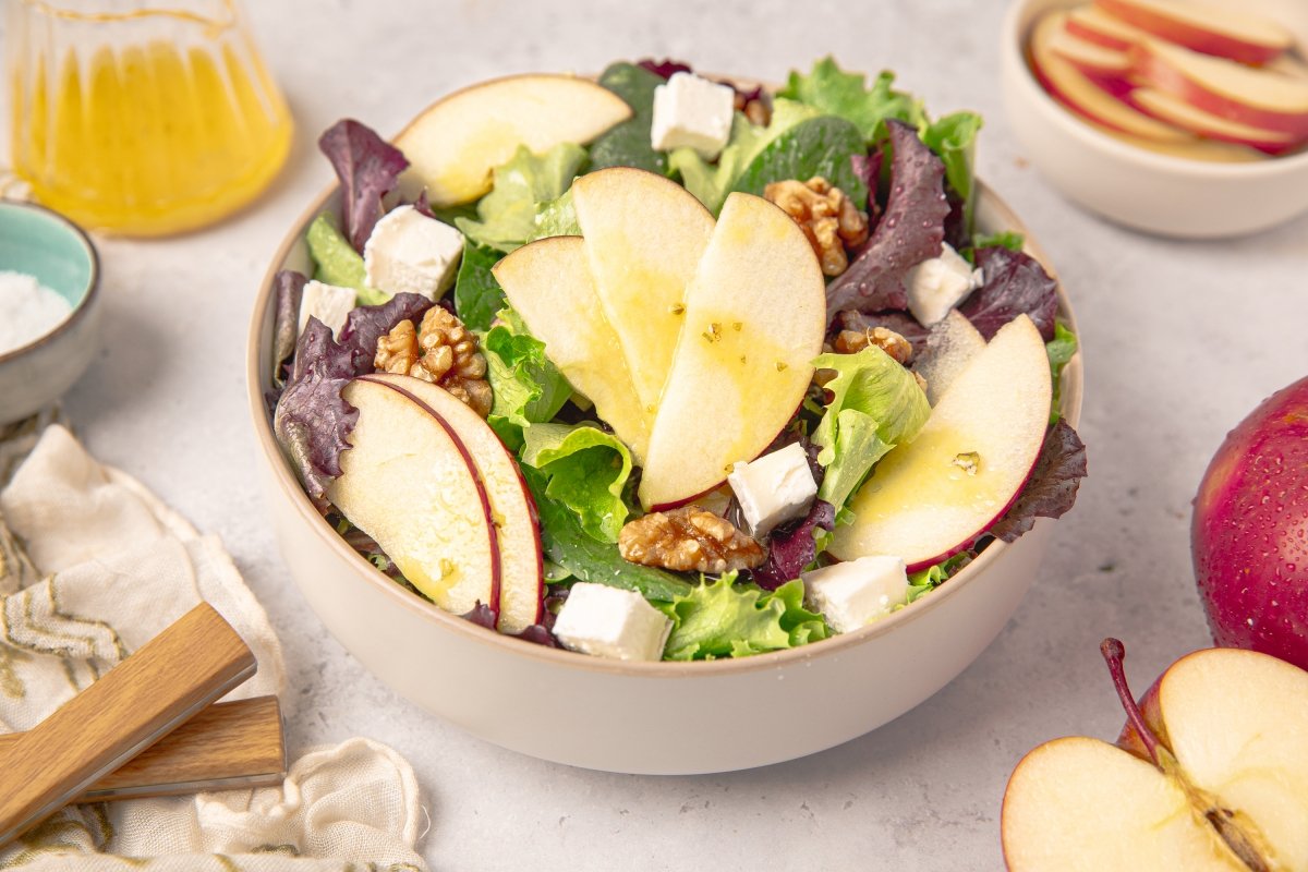 Ensalada de manzana preparada
